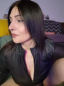 AryaSummersReal online show from May 2026 08:20:01 AM