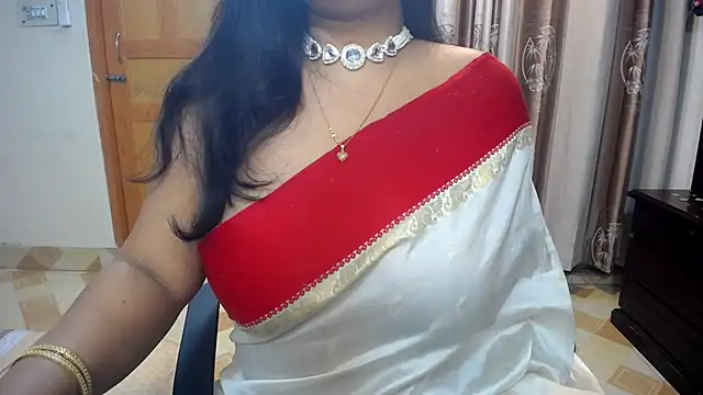 Snapshot of lady_maeda_ chatting on December 2024 07:21:01 PM lady maeda online show from December 2024 07:21:01 PM