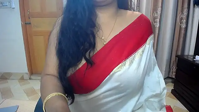 Snapshot of lady_maeda_ chatting on December 2024 08:04:01 PM lady maeda online show from December 2024 08:04:01 PM