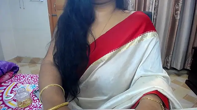 Snapshot of lady_maeda_ chatting on December 2024 09:40:02 PM lady maeda online show from December 2024 09:40:02 PM