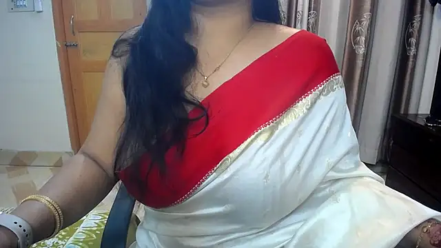 Snapshot of lady_maeda_ chatting on February 2025 05:24:01 PM lady maeda online show from February 2025 05:24:01 PM