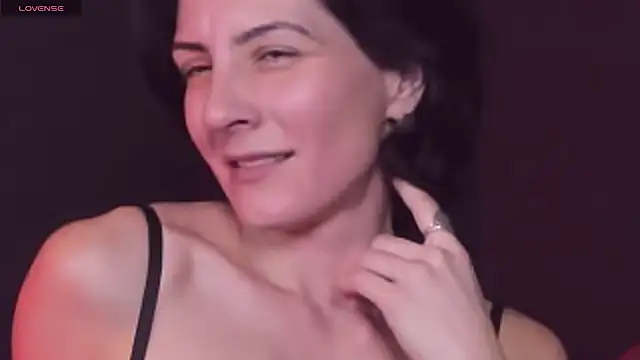 Snapshot of LorenDaze chatting on December 2024 05:11:01 PM LorenDaze online show from December 2024 05:11:01 PM