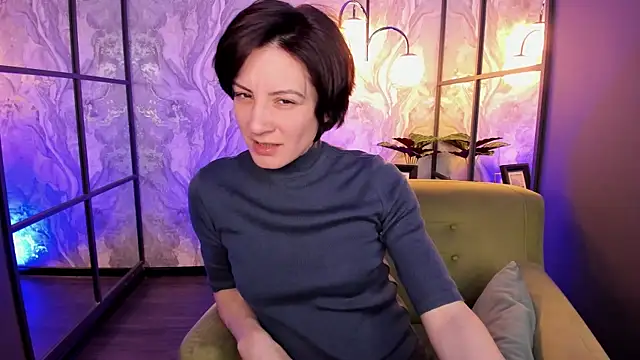 Snapshot of LorenDaze chatting on March 2025 06:03:01 AM LorenDaze online show from March 2025 06:03:01 AM