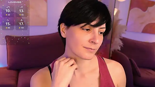 LorenDaze online show from April 2026 02:08:01 PM