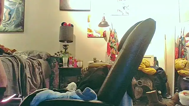 eatmeplease44 online show from November 2025 12:15:01 PM