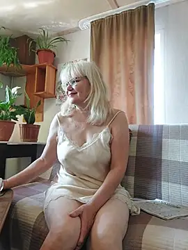 IrmaRose online show from July 2026 05:59:02 AM
