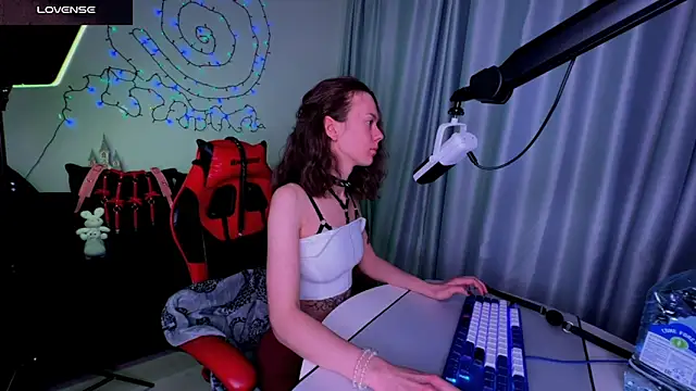 DivineBite online show from January 2025 08:06:02 PM