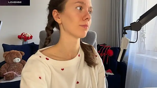 DivineBite online show from September 2025 02:29:02 PM