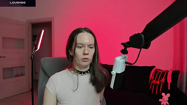 DivineBite online show from February 2026 04:35:02 PM