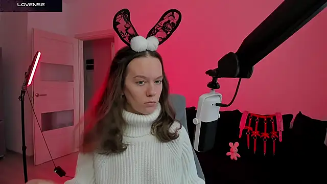 DivineBite online show from February 2026 02:07:01 PM