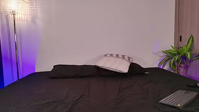 liagirl cute online show from April 2026 06:00:02 AM