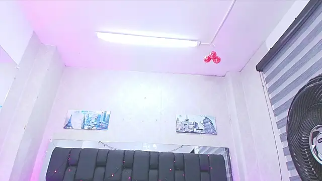  carolina fox online show from February 2025 06:18:01 AM