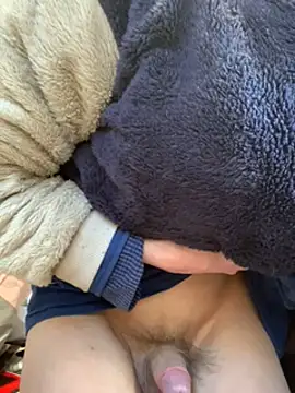 Senzuri kun online show from March 2025 10:53:01 PM