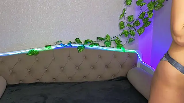 Snapshot of ParadisePleasure_ chatting on January 2025 01:39:02 AM ParadisePleasure online show from January 2025 01:39:02 AM