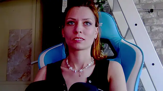 karo123421 online show from March 2025 02:12:02 PM