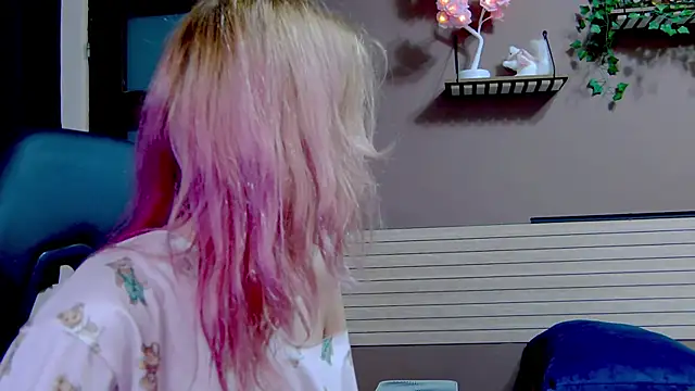 Snapshot of karo123421 chatting on December 2025 07:44:01 PM karo123421 online show from December 2025 07:44:01 PM