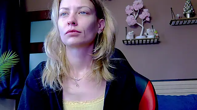 Snapshot of karo123421 chatting on December 2025 06:50:01 AM karo123421 online show from December 2025 06:50:01 AM