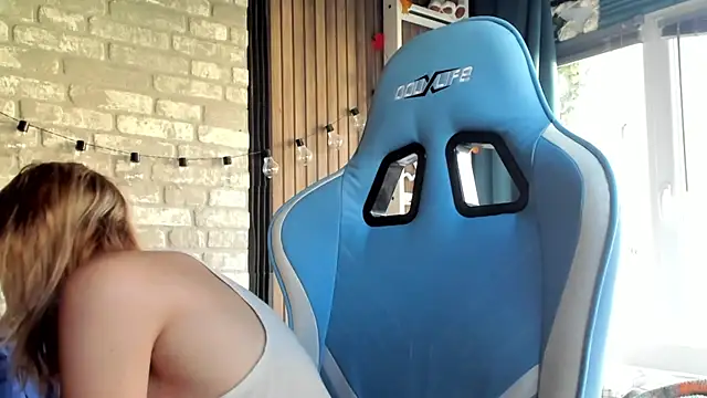 Snapshot of karo123421 chatting on December 2025 09:48:01 AM karo123421 online show from December 2025 09:48:01 AM