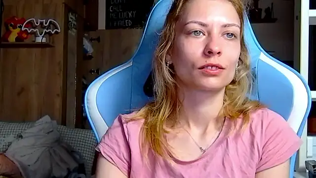 karo123421 online show from March 2026 03:23:02 AM