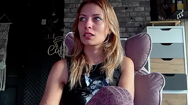 karo123421 online show from July 2026 05:05:01 PM