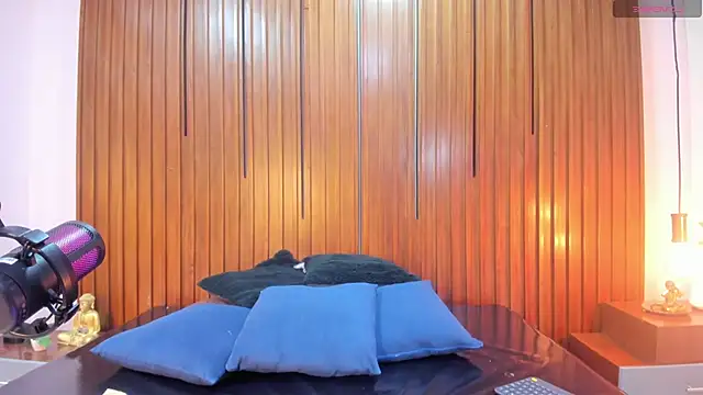 SilvanaCapelli online show from February 2026 08:01:02 PM