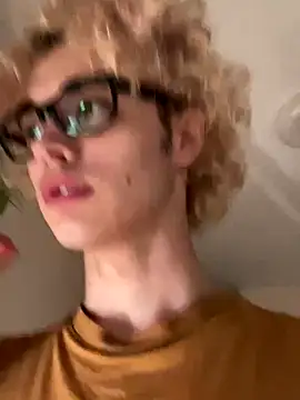 Snapshot of Herman_Elfi chatting on October 2025 01:27:02 AM Herman Elfi online show from October 2025 01:27:02 AM