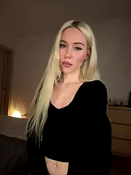 xDinnax online show from December 2025 03:49:02 PM