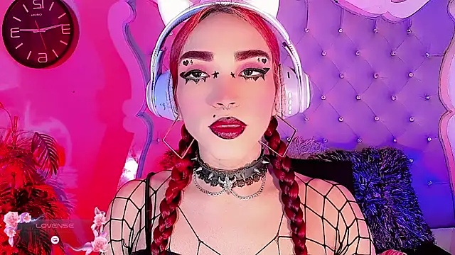 LeyXandrabraz online show from May 2026 08:25:02 PM