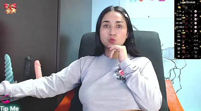 Snapshot of Annyee1 chatting on December 2024 11:39:02 AM Annyee1 online show from December 2024 11:39:02 AM