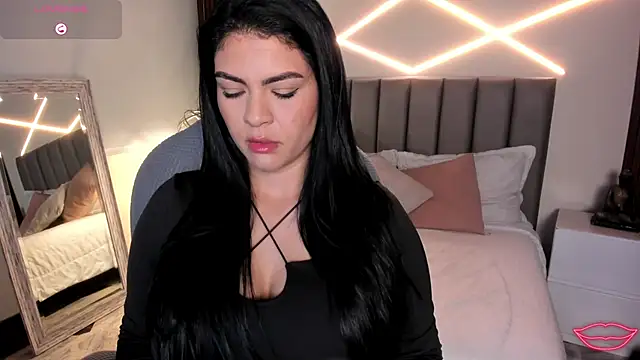 Veronicalanx1 online show from June 2026 11:01:02 AM
