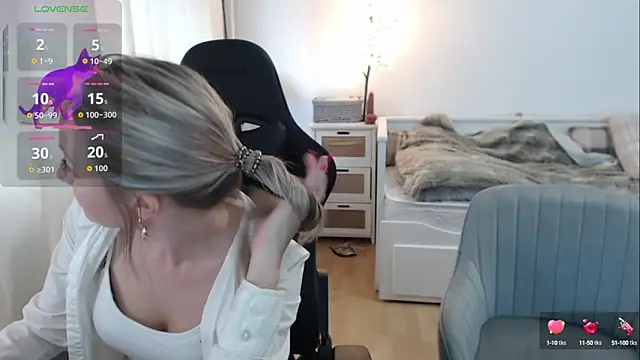 lara vanilla online show from October 2025 03:52:01 PM