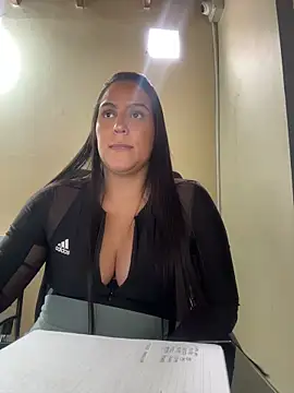 Snapshot of kendall_52 chatting on March 2026 03:19:02 PM kendall 52 online show from March 2026 03:19:02 PM