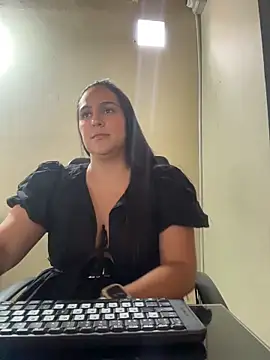 Snapshot of kendall_52 chatting on March 2026 07:46:02 PM kendall 52 online show from March 2026 07:46:02 PM