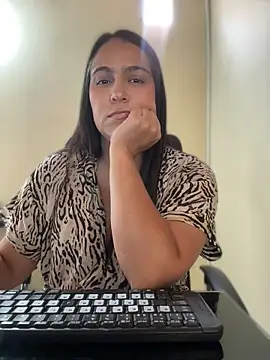 Snapshot of kendall_52 chatting on April 2026 04:12:02 PM kendall 52 online show from April 2026 04:12:02 PM