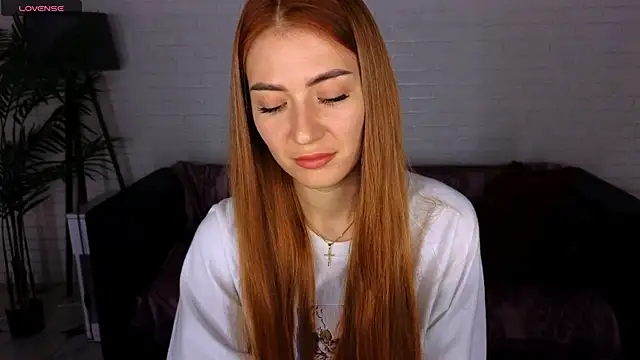 Adelyna Bird online show from December 2024 07:32:01 AM