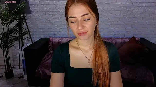 Adelyna Bird online show from December 2024 11:33:01 AM