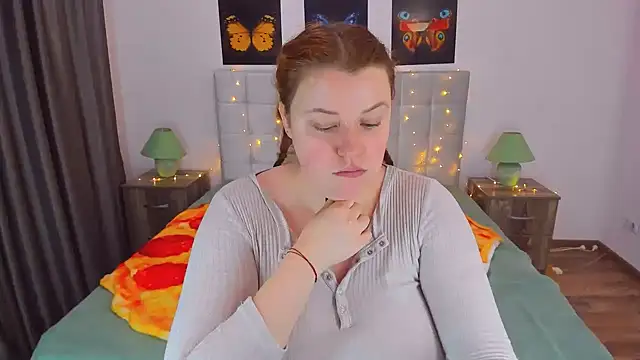 Snapshot of PolinaSalvatore chatting on December 2024 11:18:02 AM PolinaSalvatore online show from December 2024 11:18:02 AM