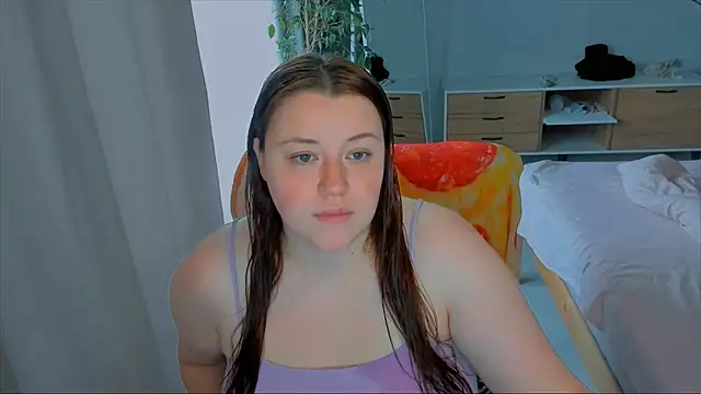 Snapshot of PolinaSalvatore chatting on October 2025 11:00:02 AM PolinaSalvatore online show from October 2025 11:00:02 AM