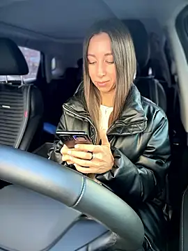 EvaCatt online show from December 2024 03:30:01 AM