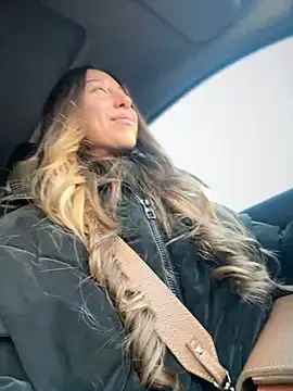 EvaCatt online show from December 2024 06:18:02 AM