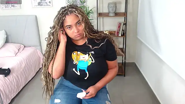 Snapshot of Kenya--Buhle chatting on February 2025 11:07:02 AM Kenya--Buhle online show from February 2025 11:07:02 AM