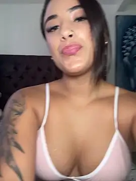 Nattasha Brown online show from November 2025 04:22:01 PM