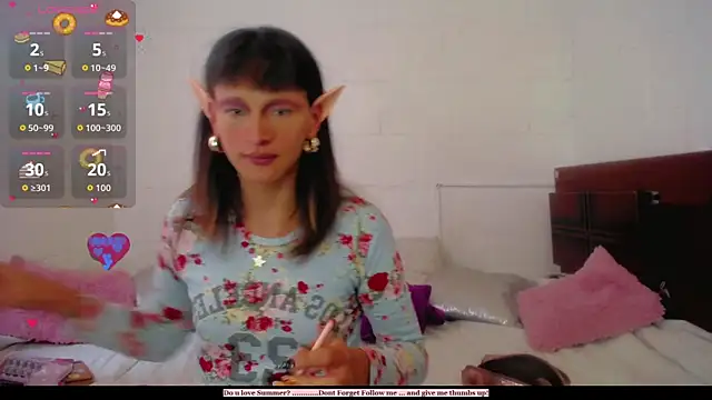 Snapshot of Summer_XO chatting on October 2025 08:31:01 PM Summer XO online show from October 2025 08:31:01 PM