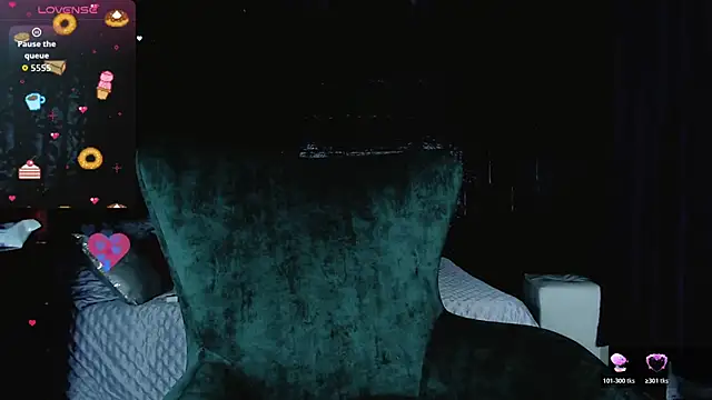 Snapshot of Summer_XO chatting on December 2025 02:38:01 AM Summer XO online show from December 2025 02:38:01 AM