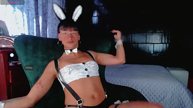 Snapshot of Summer_XO chatting on December 2025 03:18:02 PM Summer XO online show from December 2025 03:18:02 PM