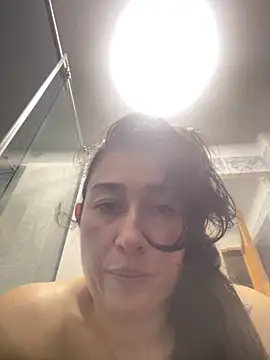 Snapshot of andreaisis2 chatting on February 2025 04:09:02 AM andreaisis2 online show from February 2025 04:09:02 AM