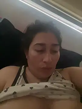 Snapshot of andreaisis2 chatting on March 2025 06:01:02 PM andreaisis2 online show from March 2025 06:01:02 PM