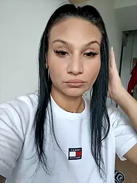 Snapshot of Ella_sweety chatting on September 2025 06:15:02 AM Ella sweety online show from September 2025 06:15:02 AM
