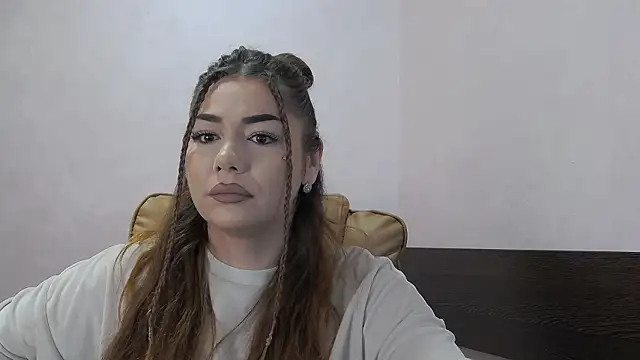 Snapshot of Ella_sweety chatting on March 2026 06:28:02 AM Ella sweety online show from March 2026 06:28:02 AM