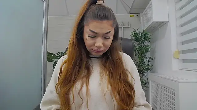 Snapshot of Ella_sweety chatting on March 2026 06:28:02 AM Ella sweety online show from March 2026 06:28:02 AM